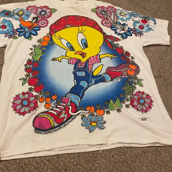 Vintage 1996 Rare Warner bro tweety bird all over print shirt made in the USA - Picture 4 of 8